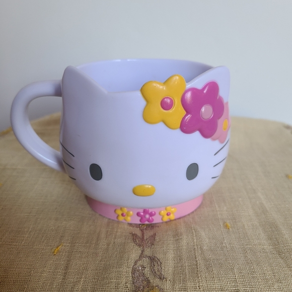 Hello Kitty Plastic Cup - Picture 6 of 6